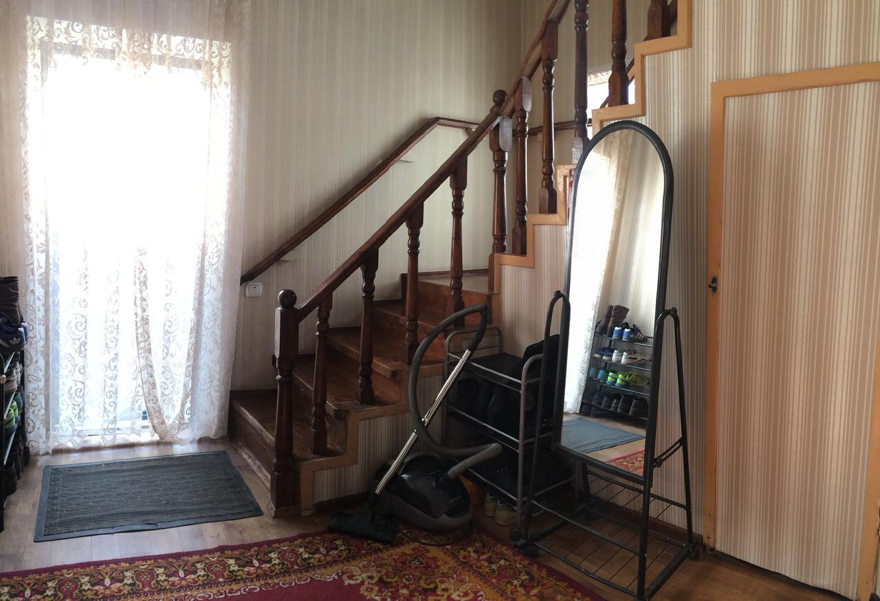 Holiday Hostel House Bişkek Dış mekan fotoğraf