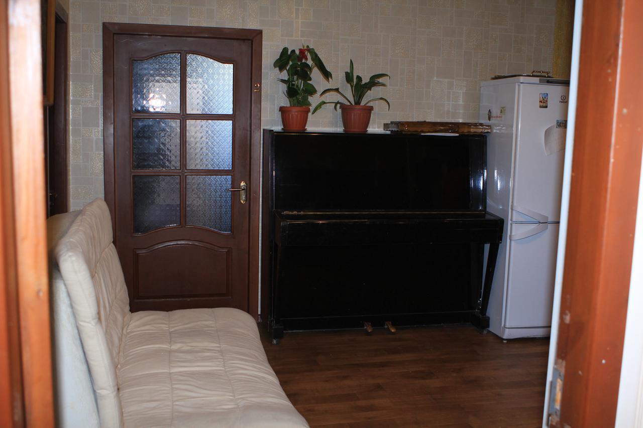 Holiday Hostel House Bişkek Dış mekan fotoğraf