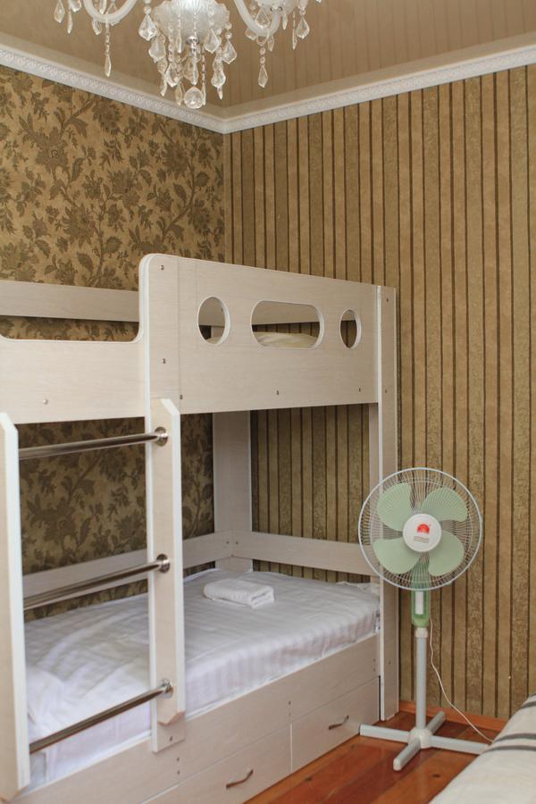 Holiday Hostel House Bişkek Dış mekan fotoğraf