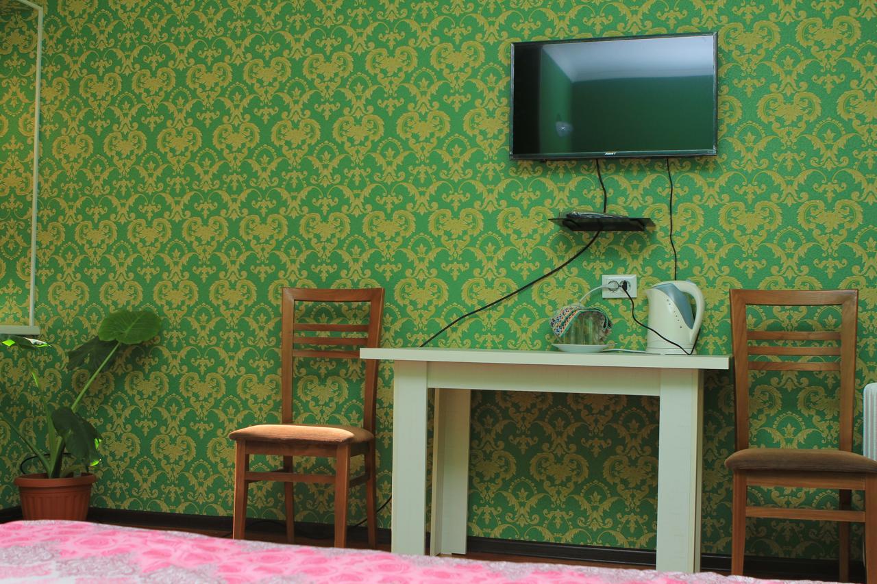 Holiday Hostel House Bişkek Dış mekan fotoğraf