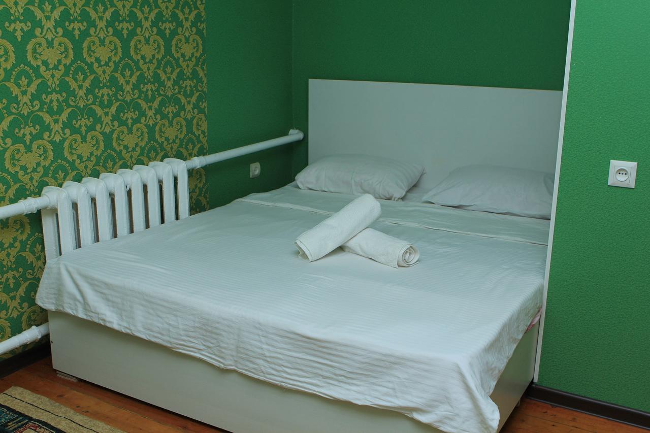 Holiday Hostel House Bişkek Dış mekan fotoğraf
